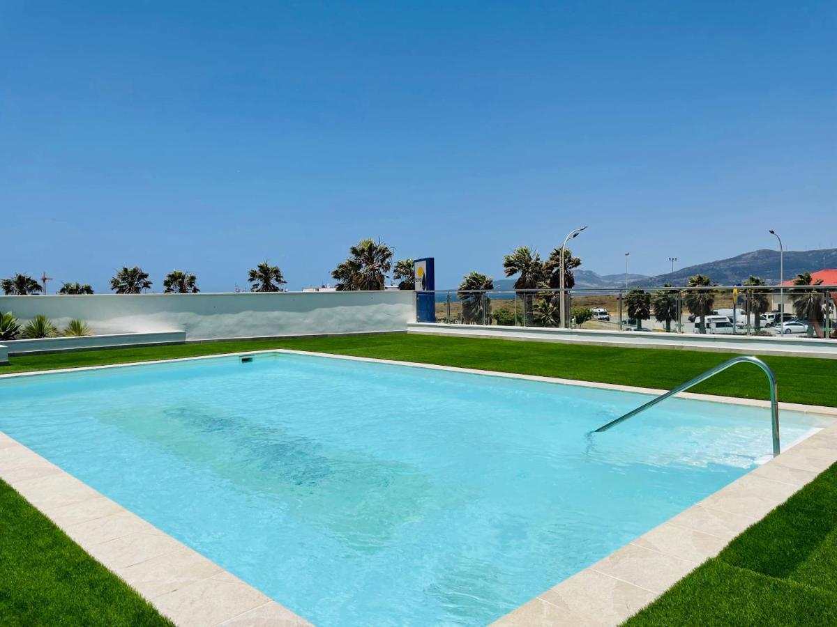 Precioso Apartamento Con Vistas Parciales, Garaje Y Piscina Tarifa Kültér fotó